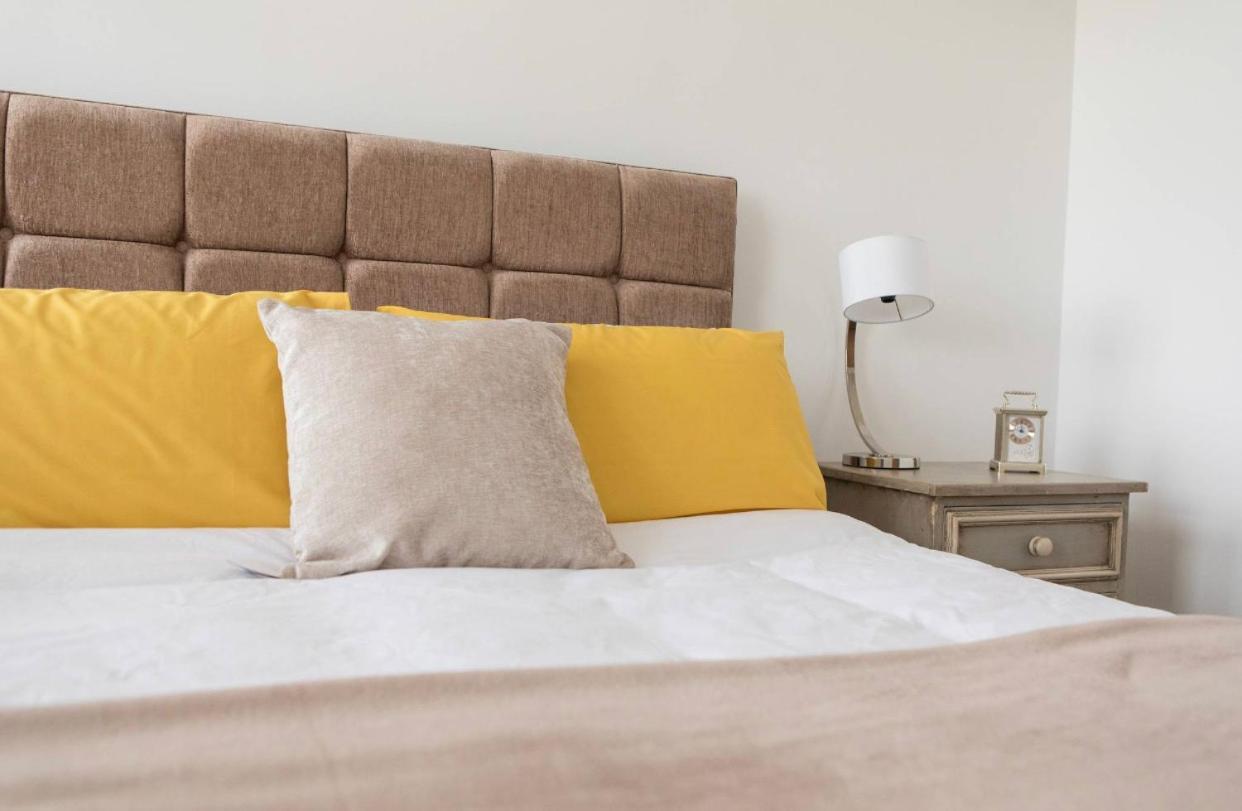 City Apartments By Elegance Living Питерборо Стая снимка